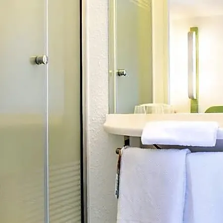 Ibis Budget Valenciennes Petite Foret Ennevelin
