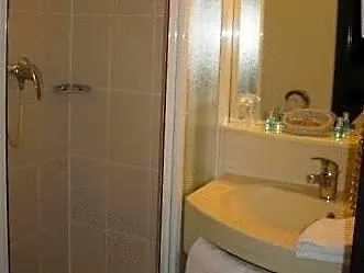 Ibis Budget Valenciennes Petite Foret