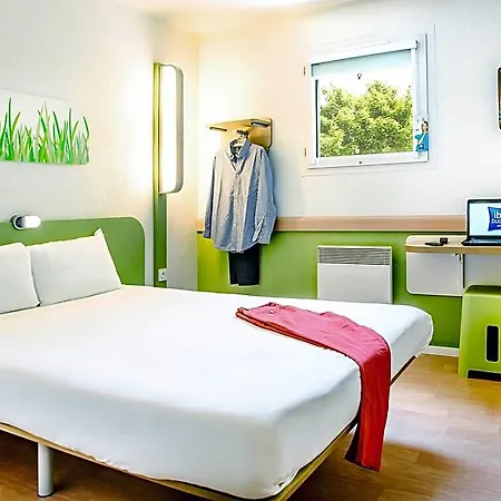 Ibis Budget Valenciennes Petite Foret Ennevelin