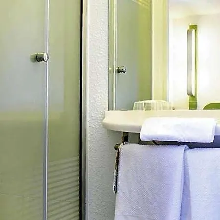 Ibis Budget Valenciennes Petite Foret Ennevelin