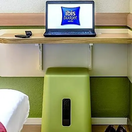 Hotel Ibis Budget Valenciennes Petite Foret 2*