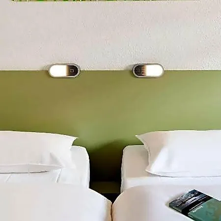 Hotel Ibis Budget Valenciennes Petite Foret