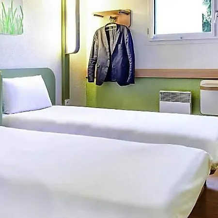 Ibis Budget Valenciennes Petite Foret 2*